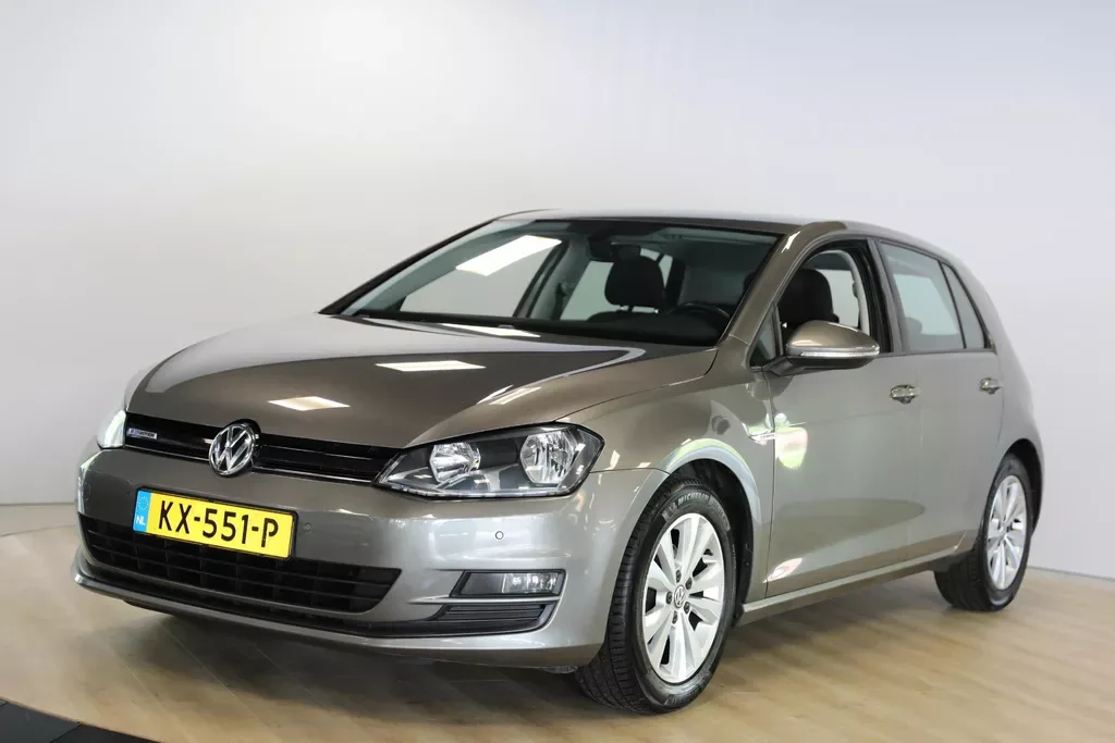 Volkswagen Golf (2017) — foto 1