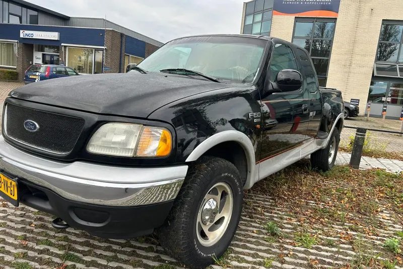 Ford F-150 (2000)
