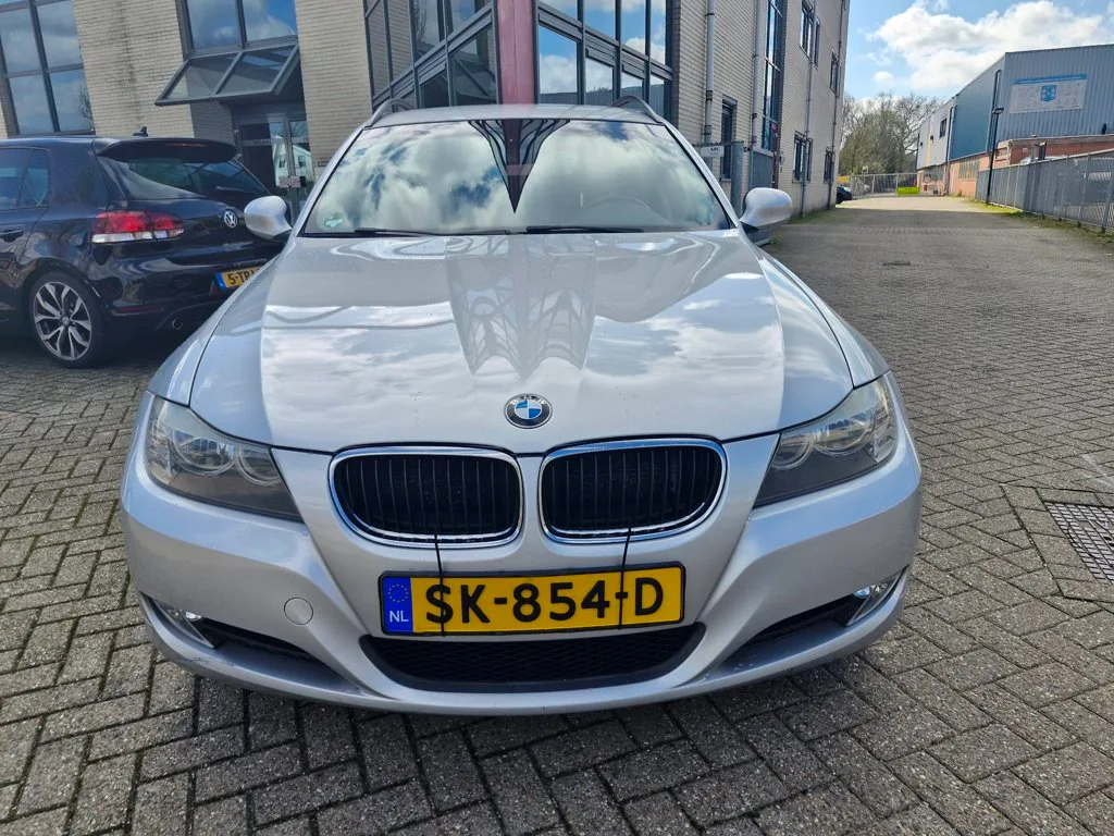BMW 3-Serie (2011) — foto 1