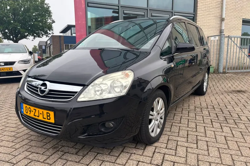 Opel Zafira (2008)