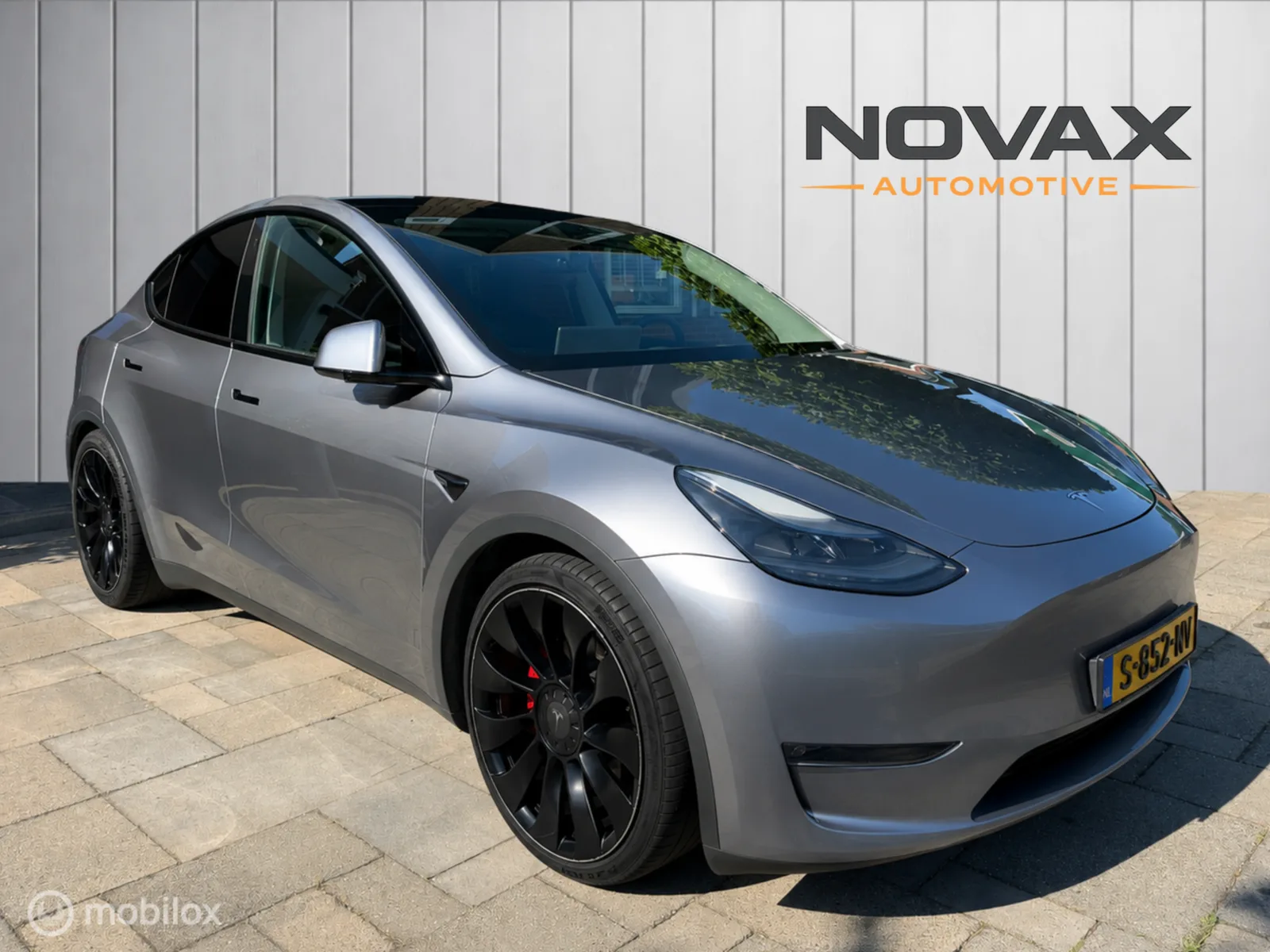 Tesla Model Y (2023) — foto 1