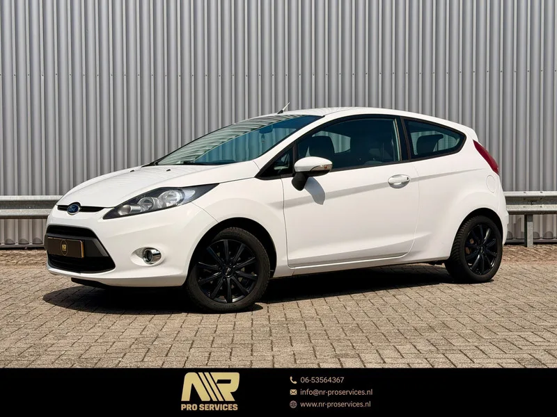 Ford Fiesta (2011) — foto 1