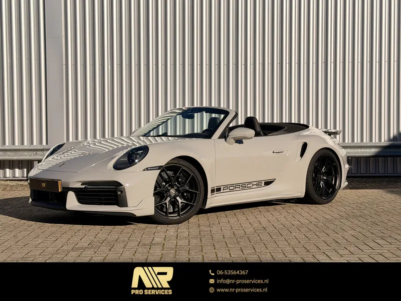 Porsche 911 (2021) — foto 1