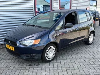 Mitsubishi Colt (2011) — foto 1