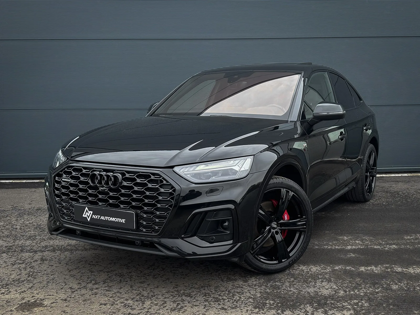 Audi Q5 Sportback (2021) — foto 1