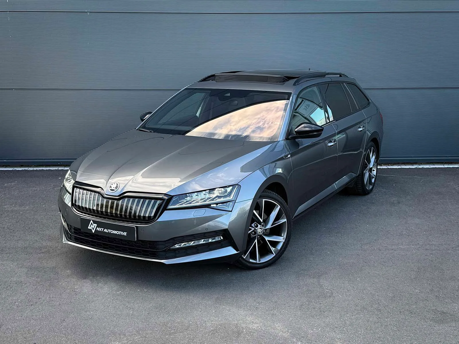 Škoda Superb (2022) — foto 1