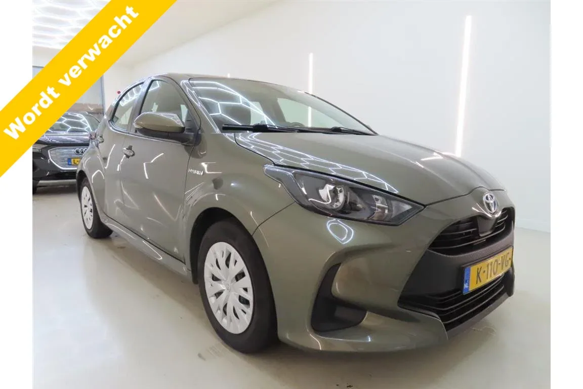 Toyota Yaris (2021) — foto 1