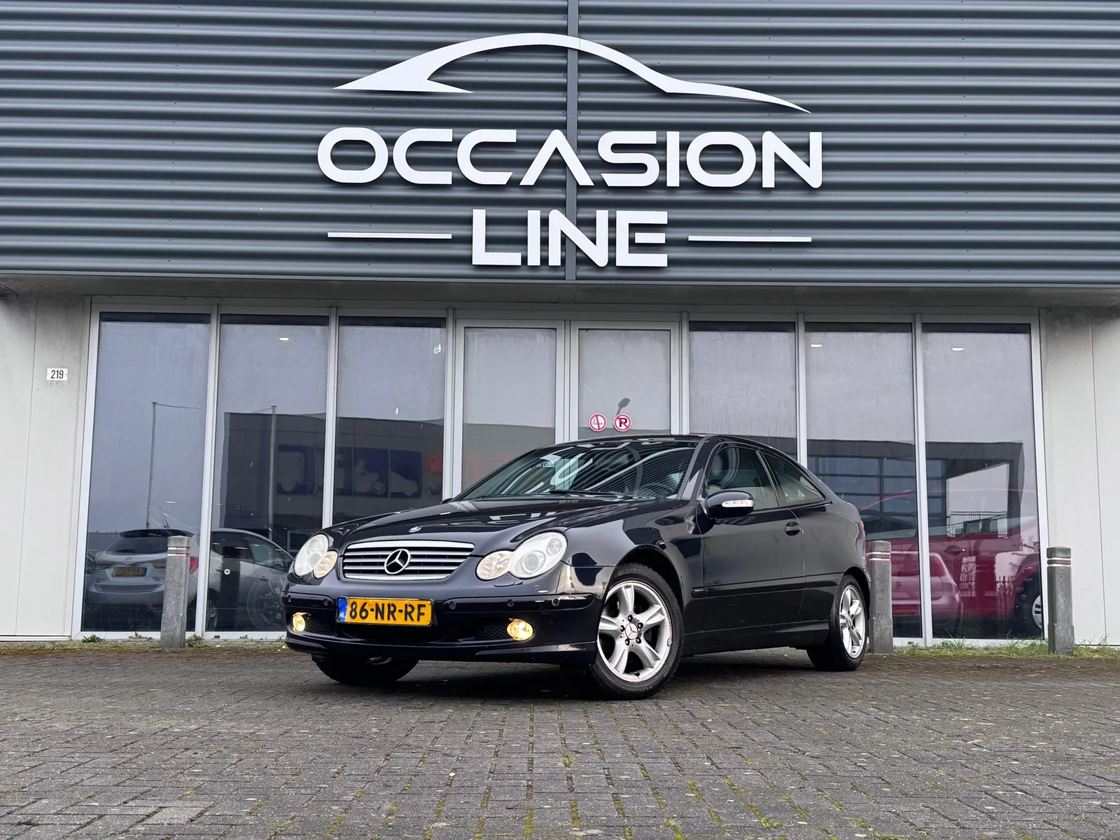 Mercedes-Benz C-Klasse (2004) — foto 1