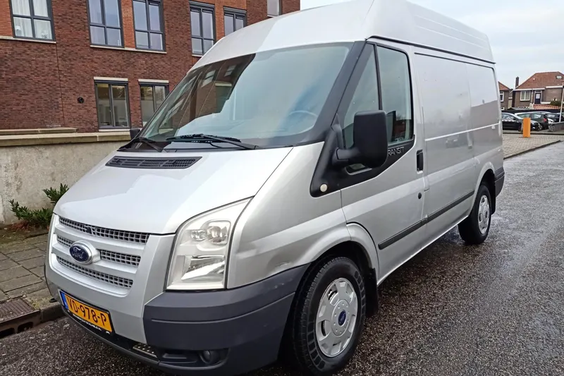 Ford Transit (2013)