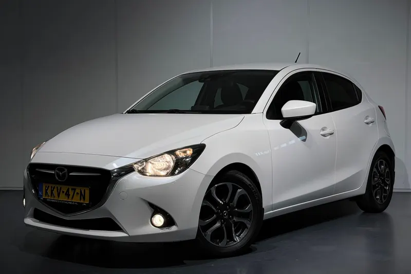 Mazda 2 (2015)