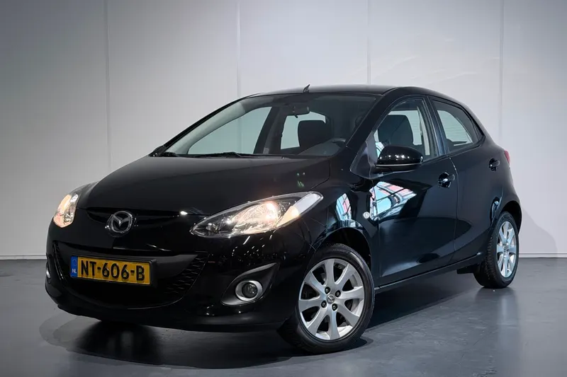 Mazda 2 (2012)