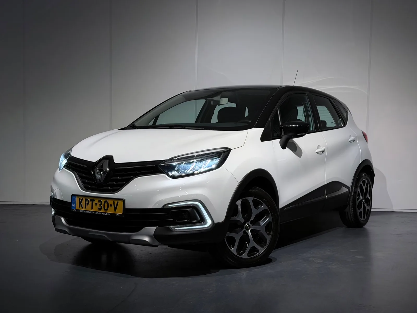 Renault Captur (2018) — foto 1