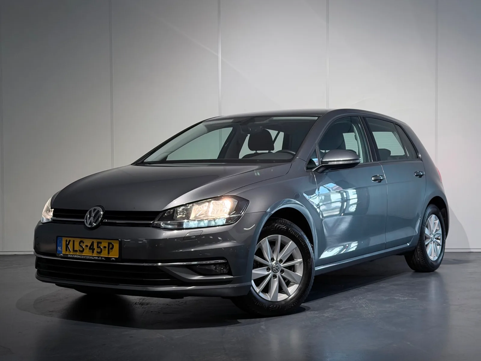 Volkswagen Golf (2017) — foto 1