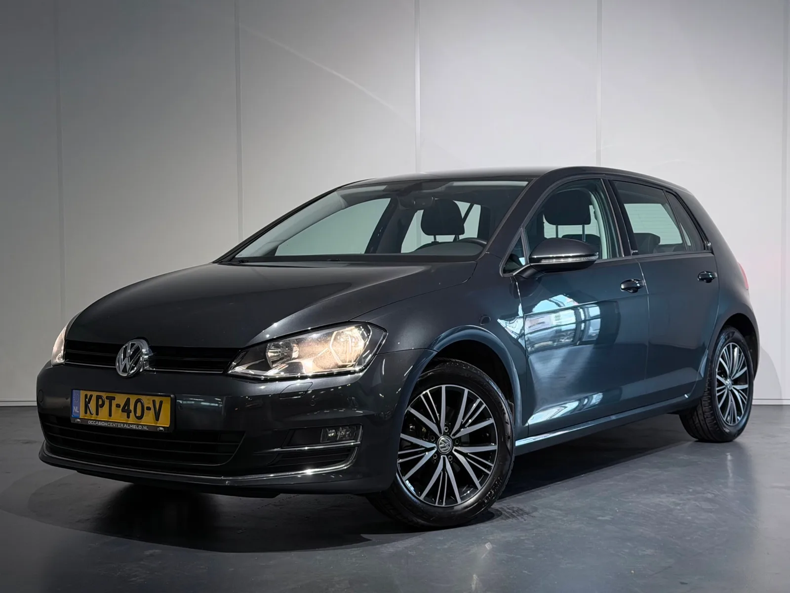 Volkswagen Golf (2017) — foto 1