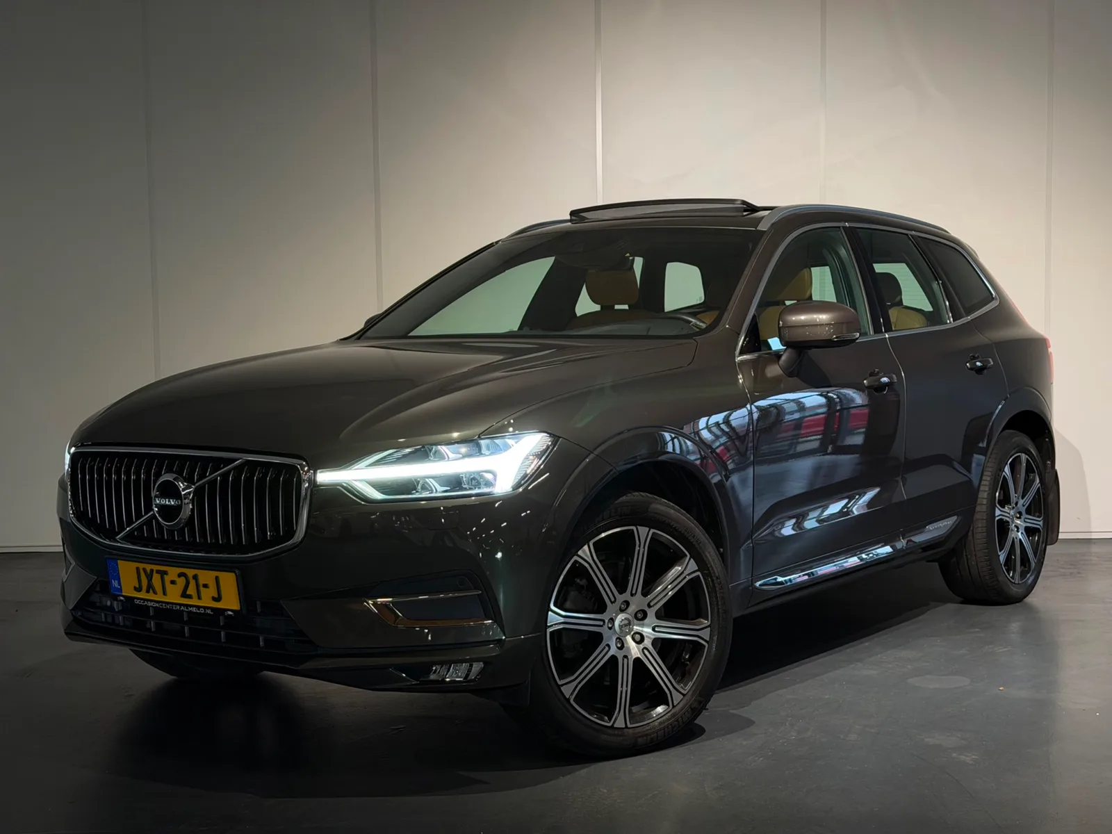 Volvo XC60 (2017) — foto 1