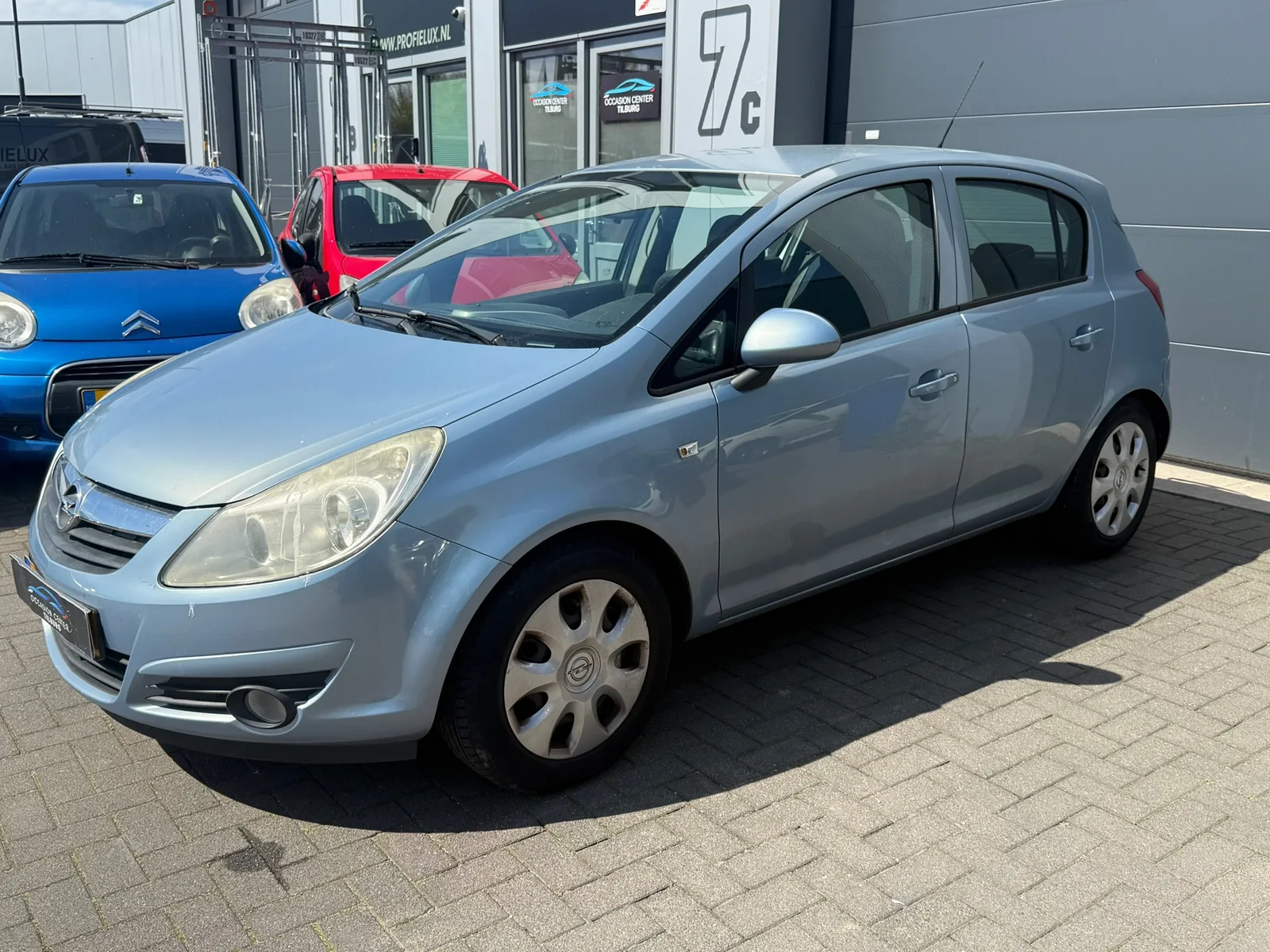 Opel Corsa (2008) — foto 1