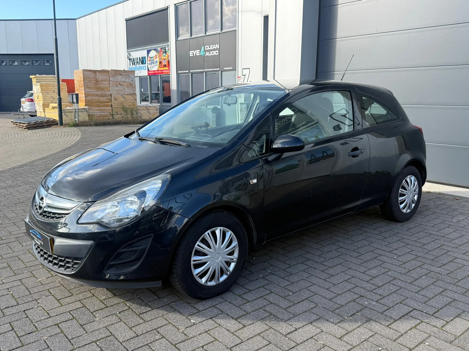 Opel Corsa (2014) — foto 1
