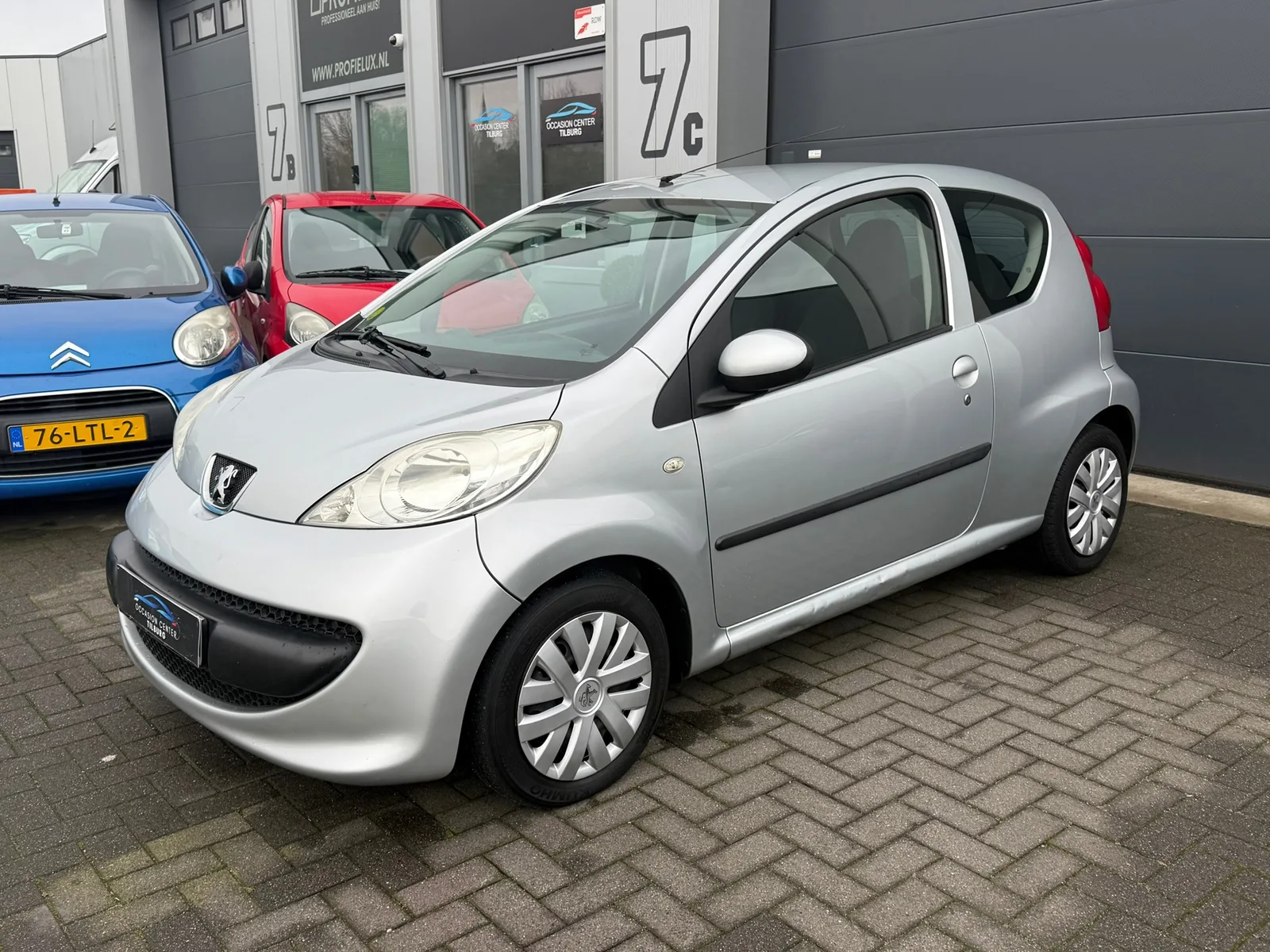 Peugeot 107 (2008) — foto 1