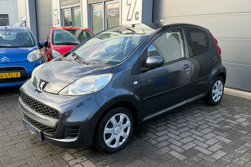 Peugeot 107 (2009)