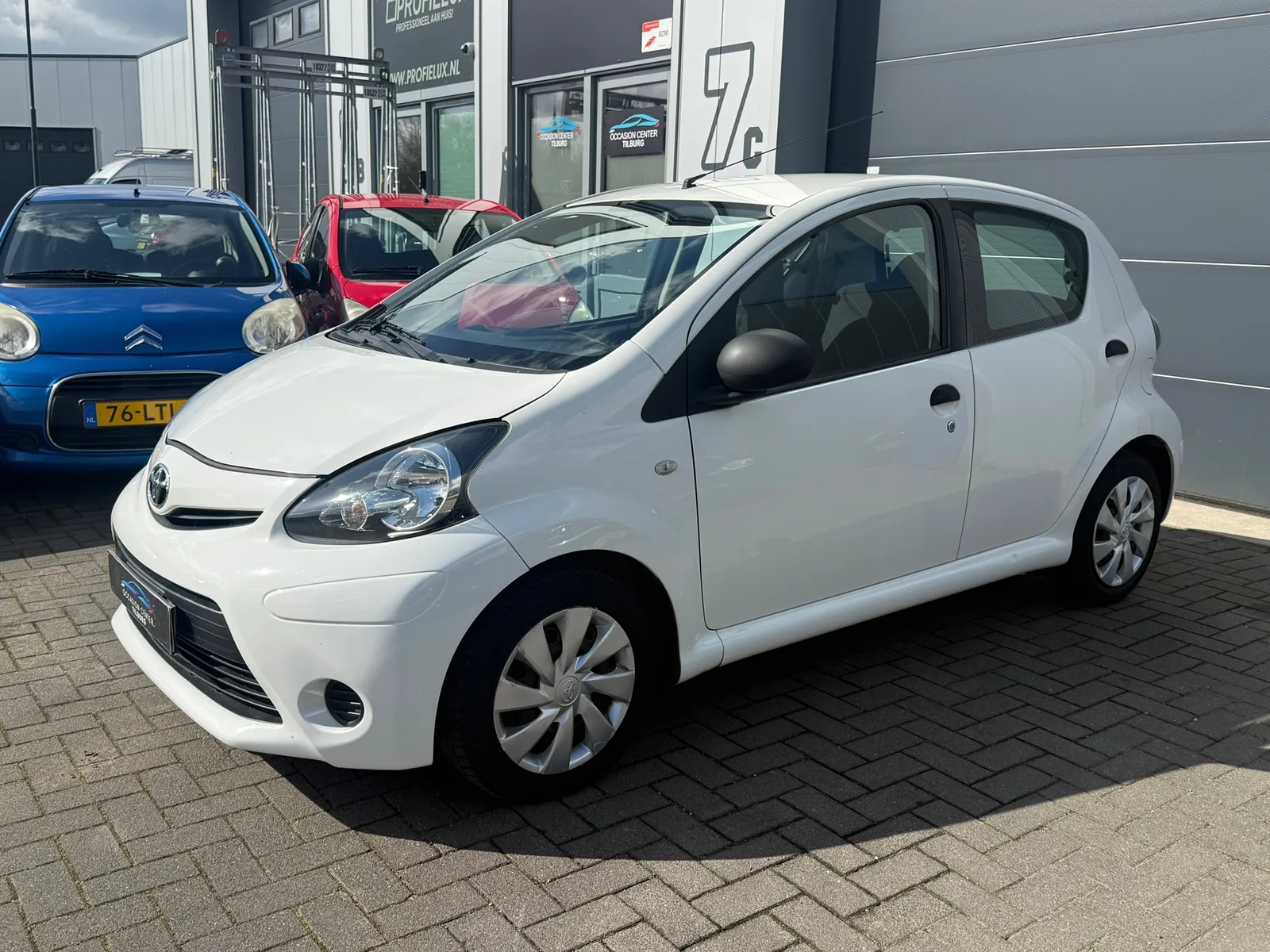 Toyota Aygo (2012) — foto 1