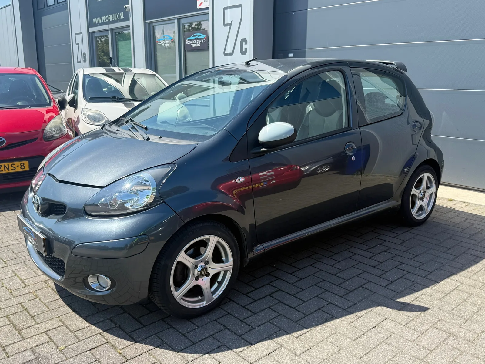 Toyota Aygo (2008) — foto 1