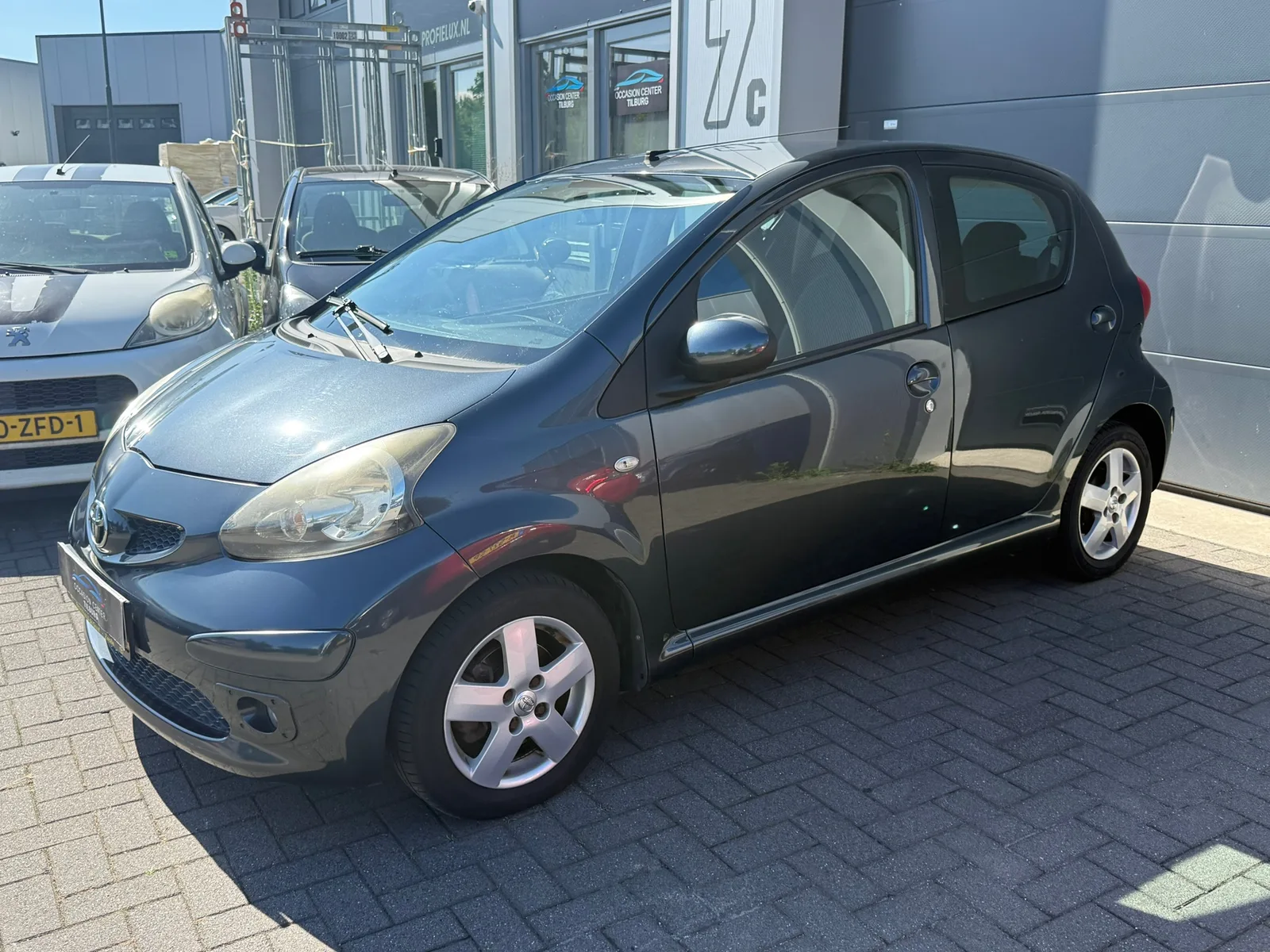 Toyota Aygo (2008) — foto 1
