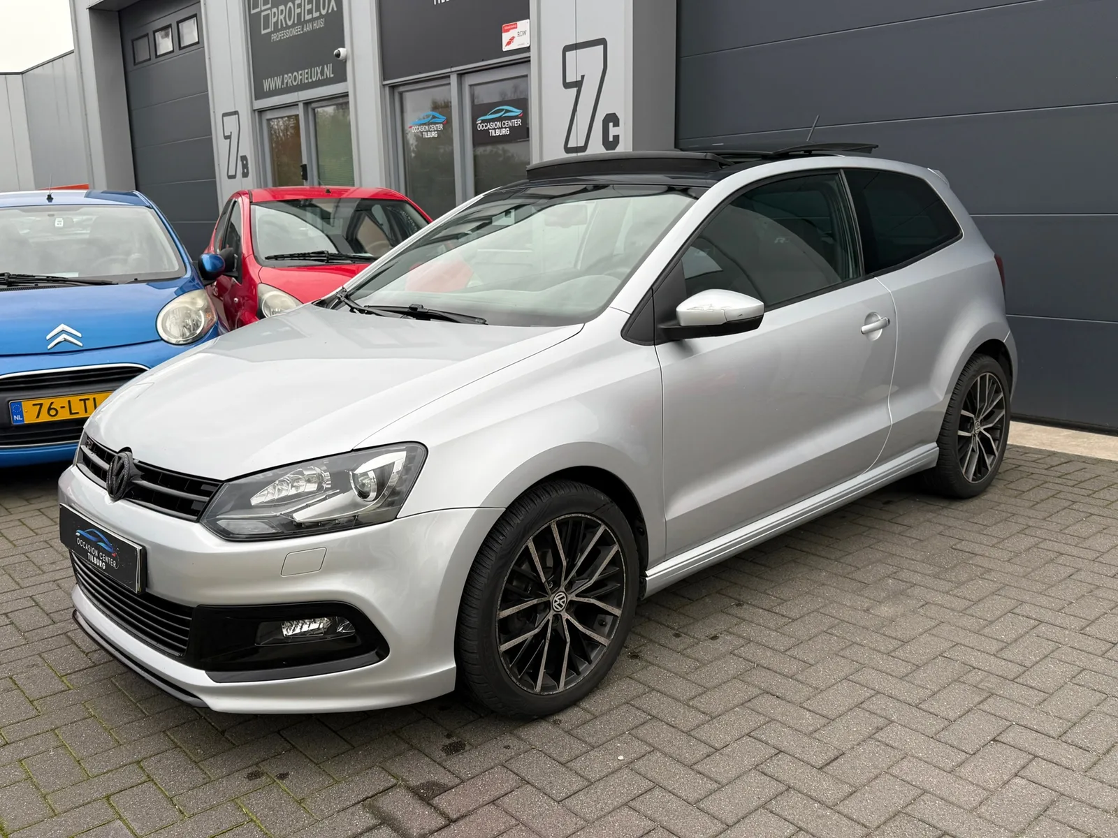 Volkswagen Polo (2012) — foto 1