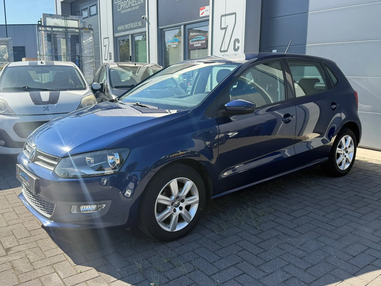 Volkswagen Polo (2011) — foto 1