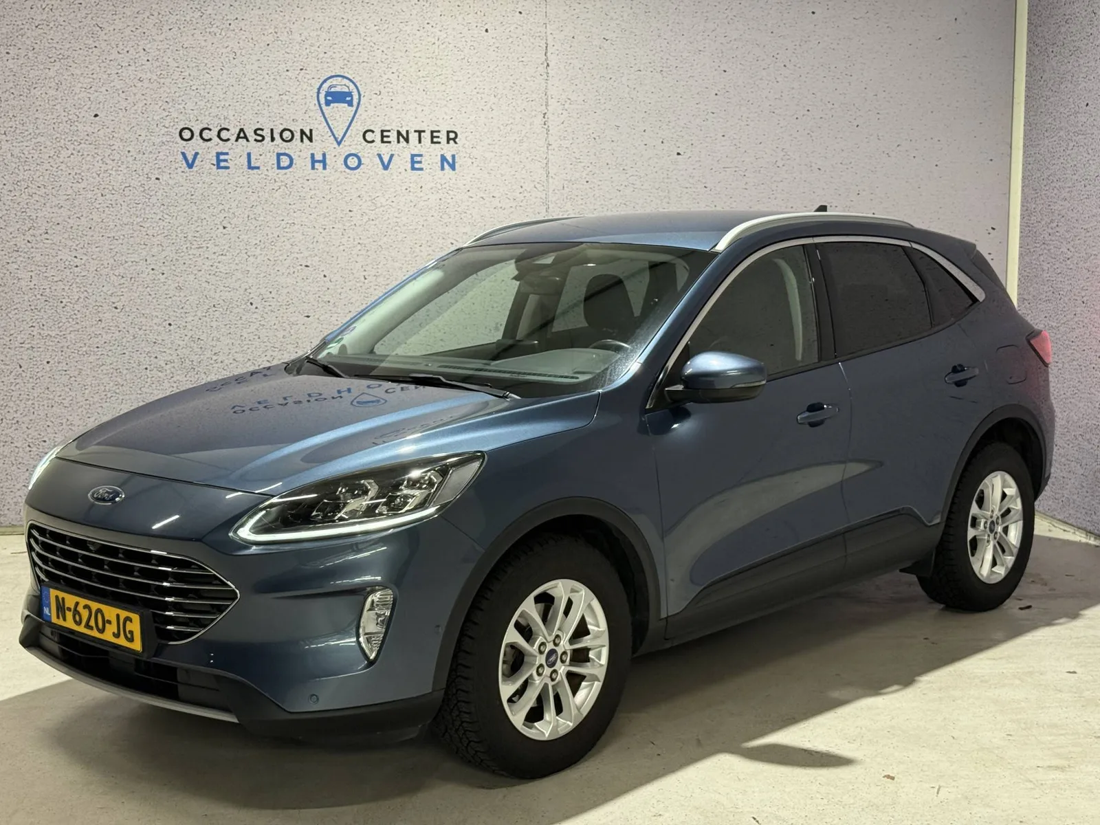 Ford Kuga (2020) — foto 1