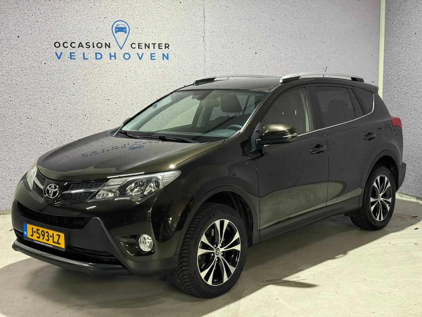 Toyota RAV4 (2014) — foto 1