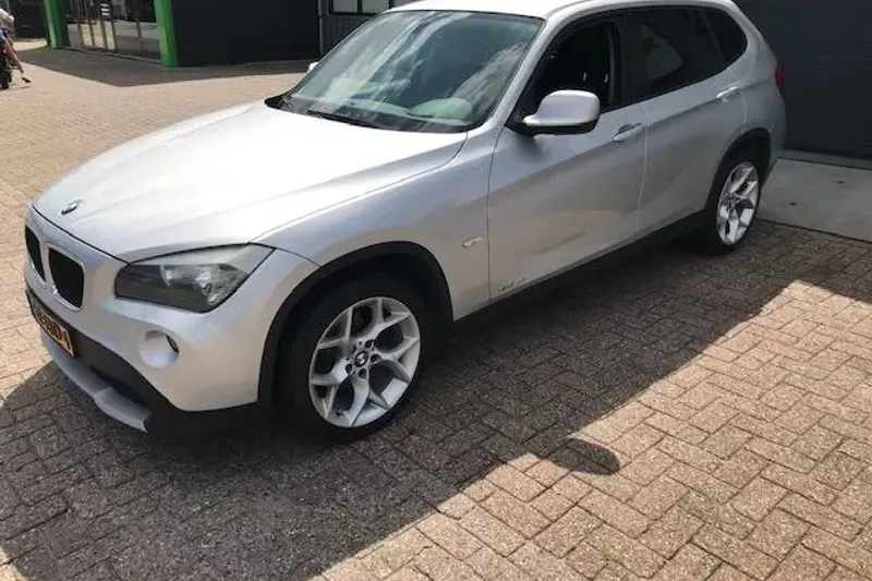 BMW X1 (2011)