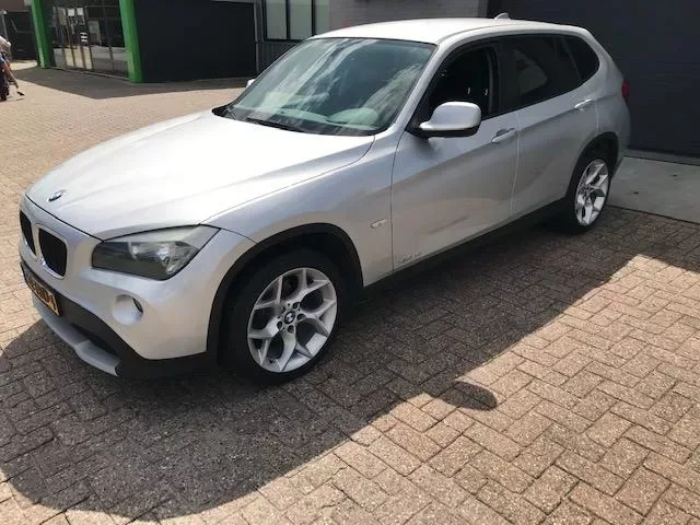 BMW X1 (2011) — foto 1