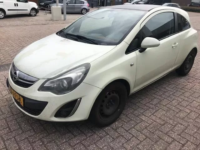 Opel Corsa (2011) — foto 1