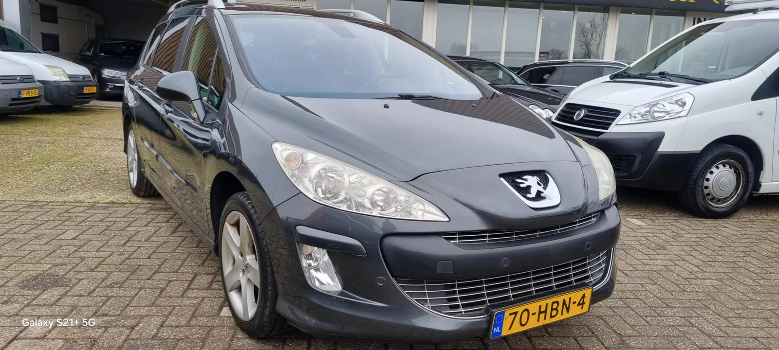 Peugeot 308 (2008) — foto 1