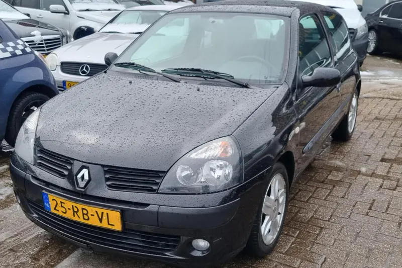 Renault Clio (2005)