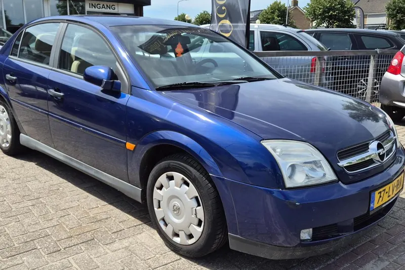 Opel Vectra (2003)