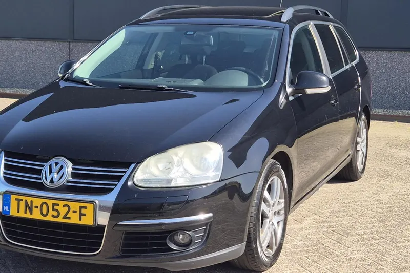 Volkswagen Golf (2008)