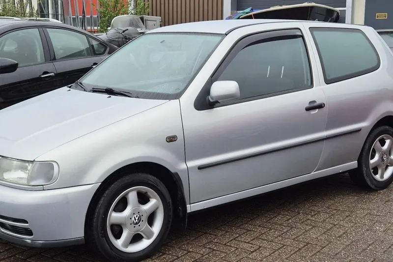 Volkswagen Polo (1998)