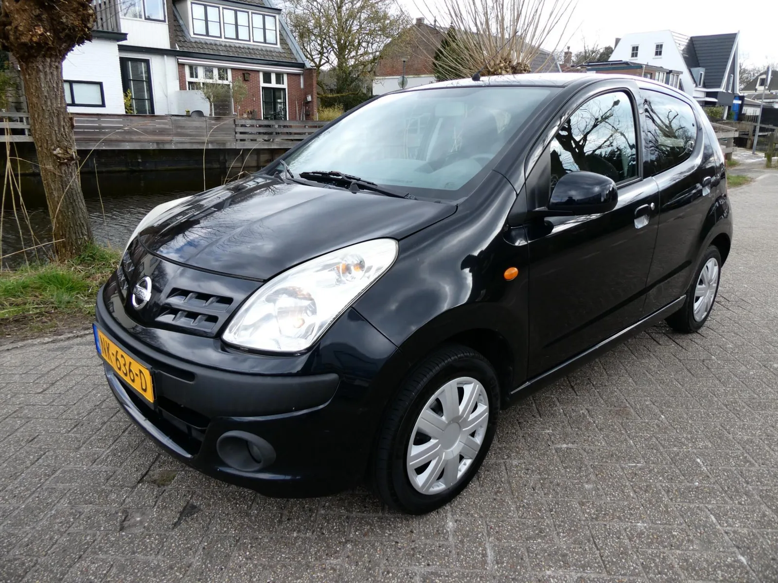Nissan Pixo (2010) — foto 1