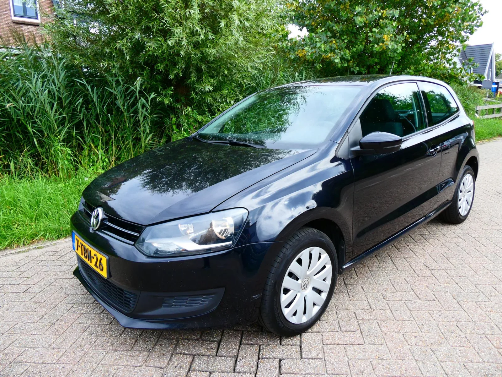 Volkswagen Polo (2014) — foto 1