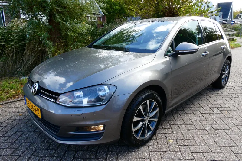 Volkswagen Golf (2016)