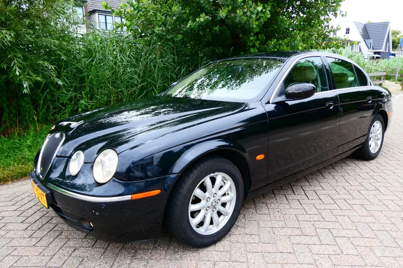 Jaguar S-Type (2005)