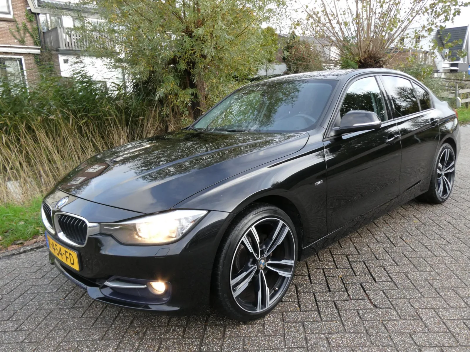 BMW 3-Serie (2014) — foto 1