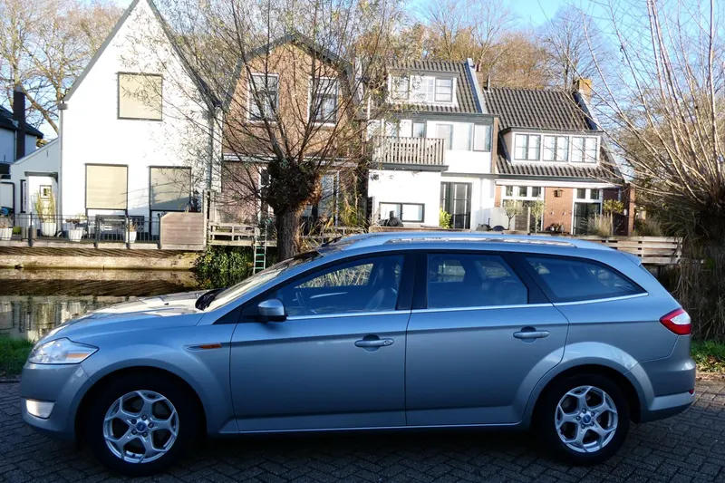 Ford Mondeo (2010)