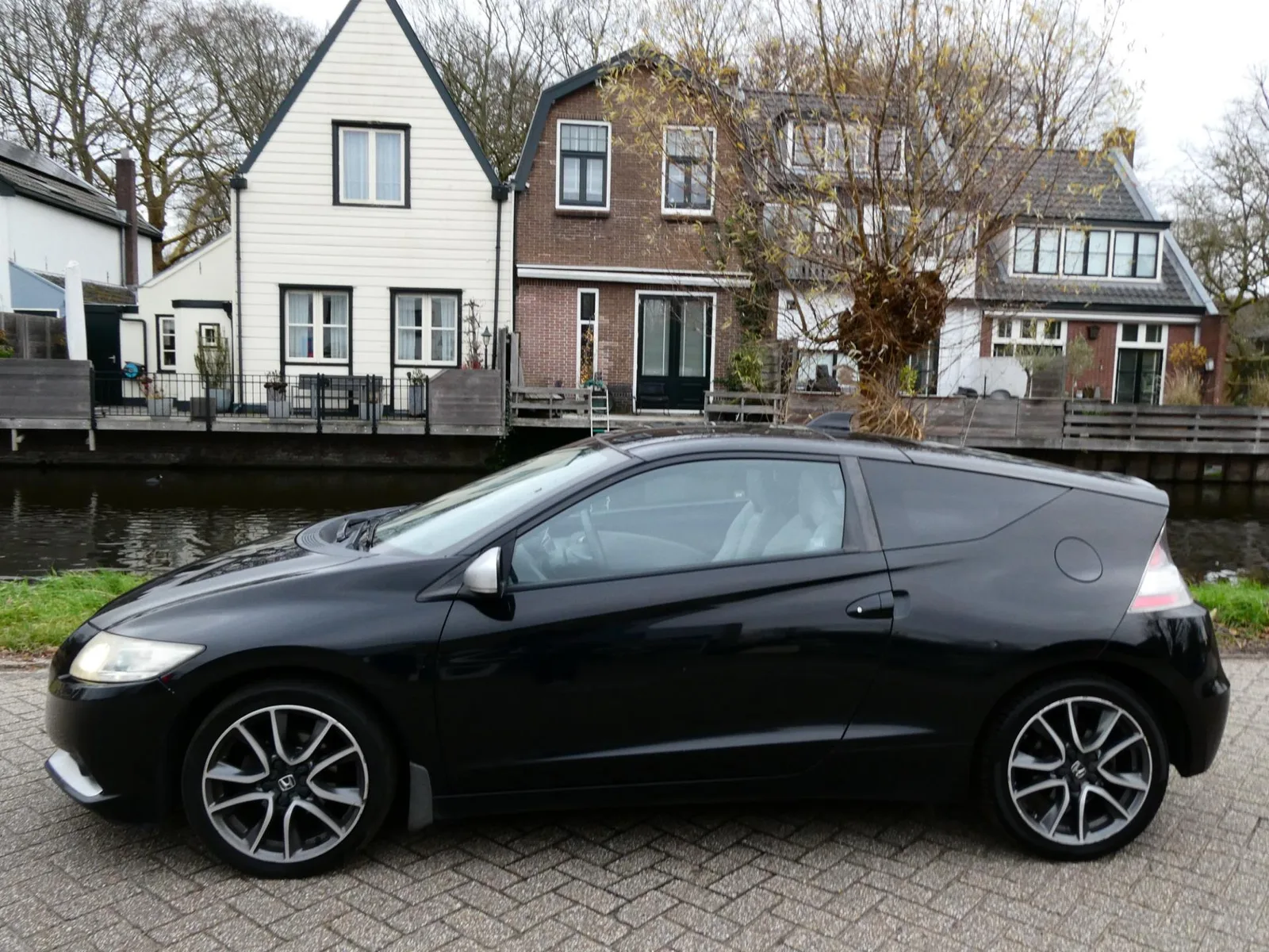 Honda CR-Z (2010) — foto 1
