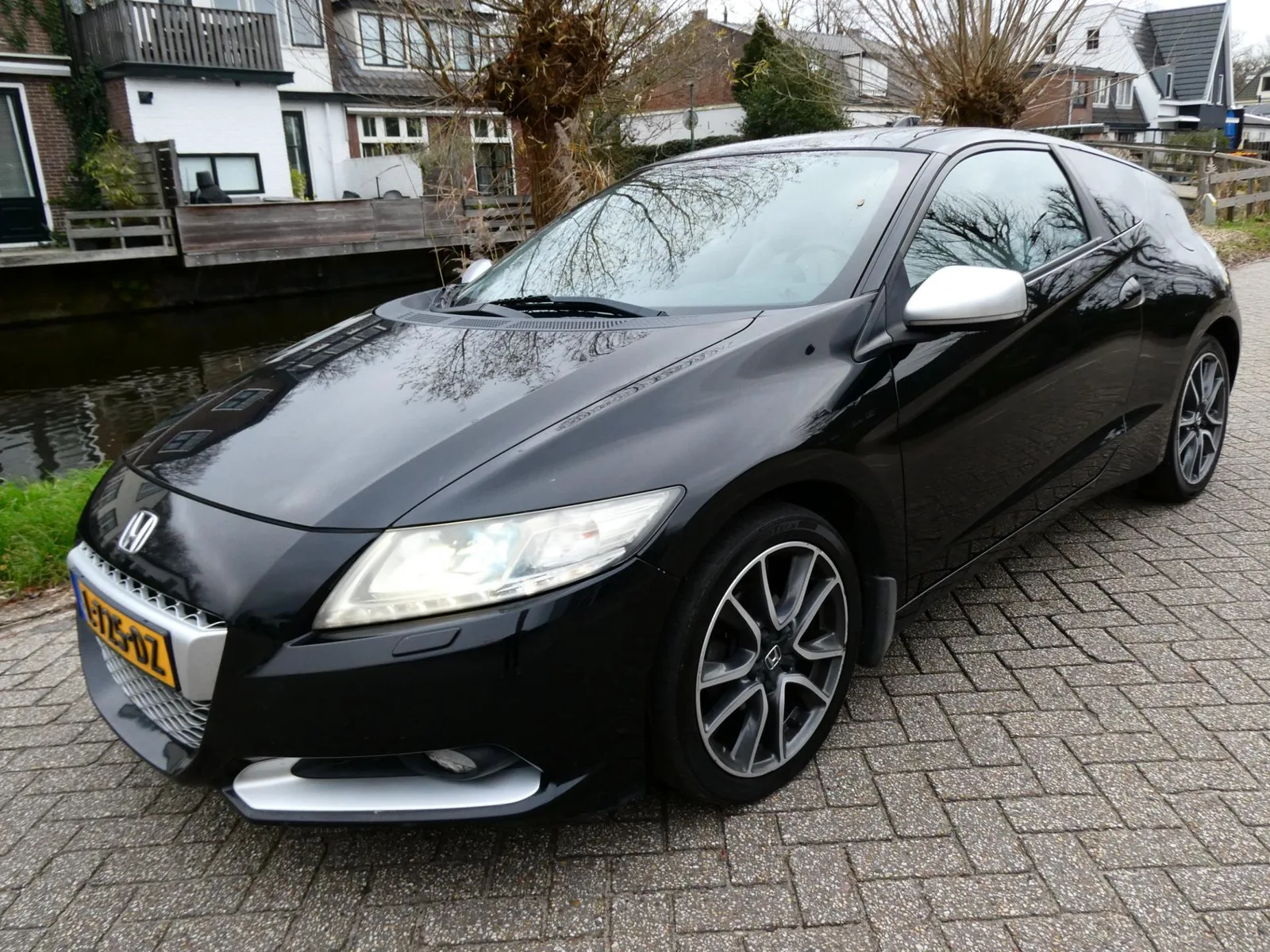 Honda CR-Z (2010) — foto 1