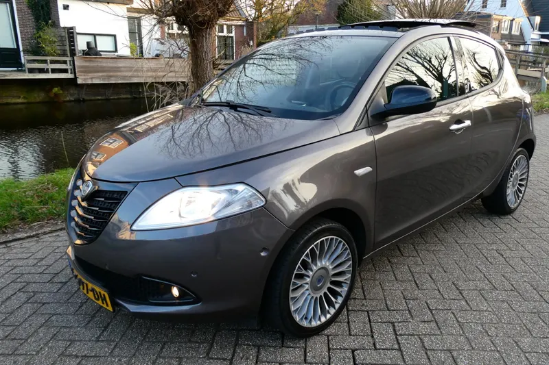 Lancia Ypsilon (2012)