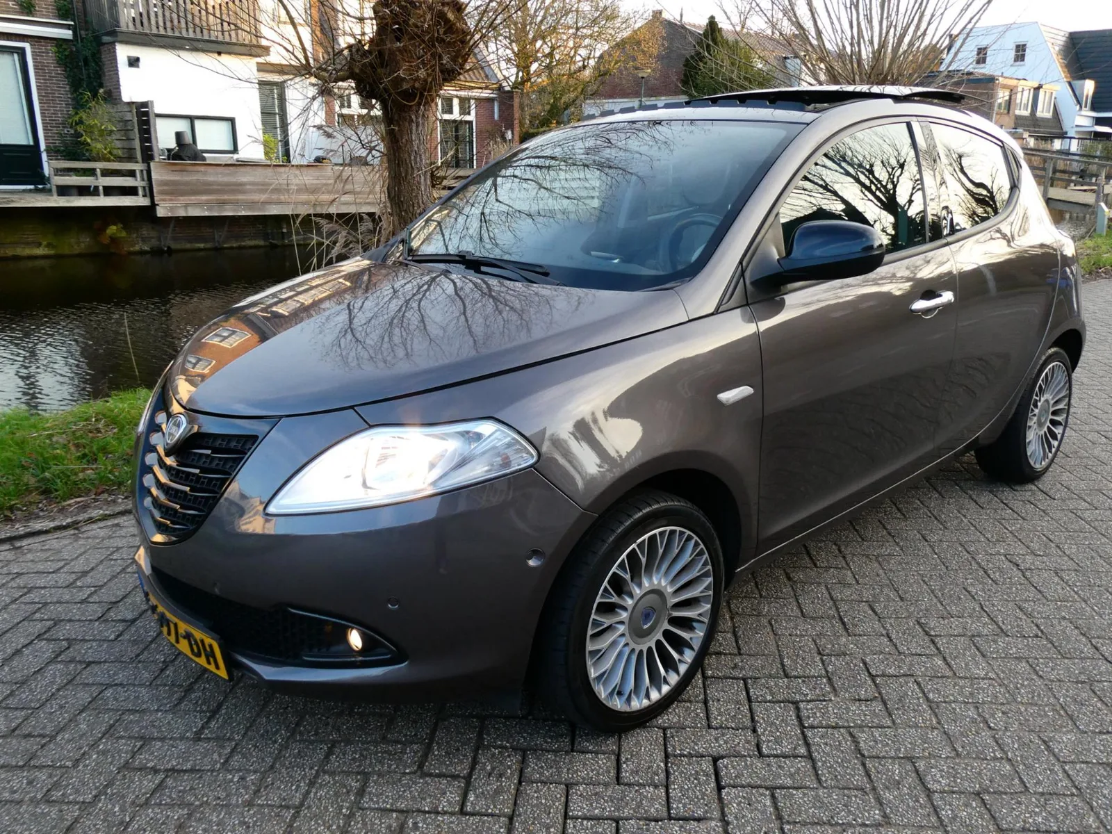 Lancia Ypsilon (2012) — foto 1
