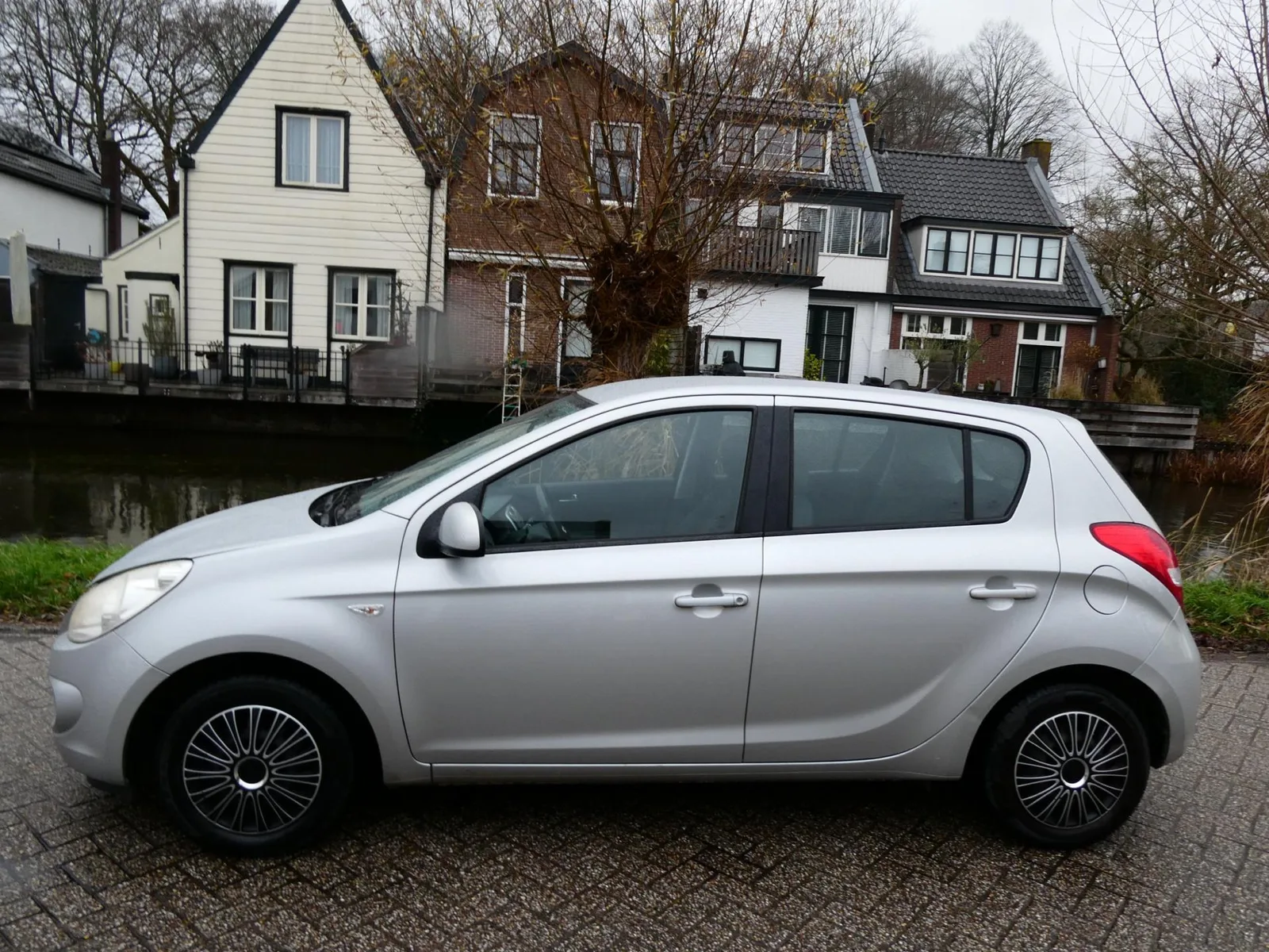 Hyundai i20 (2011) — foto 1
