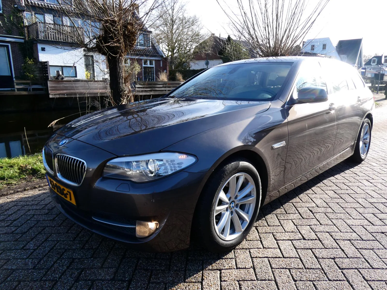 BMW 5-Serie (2011) — foto 1